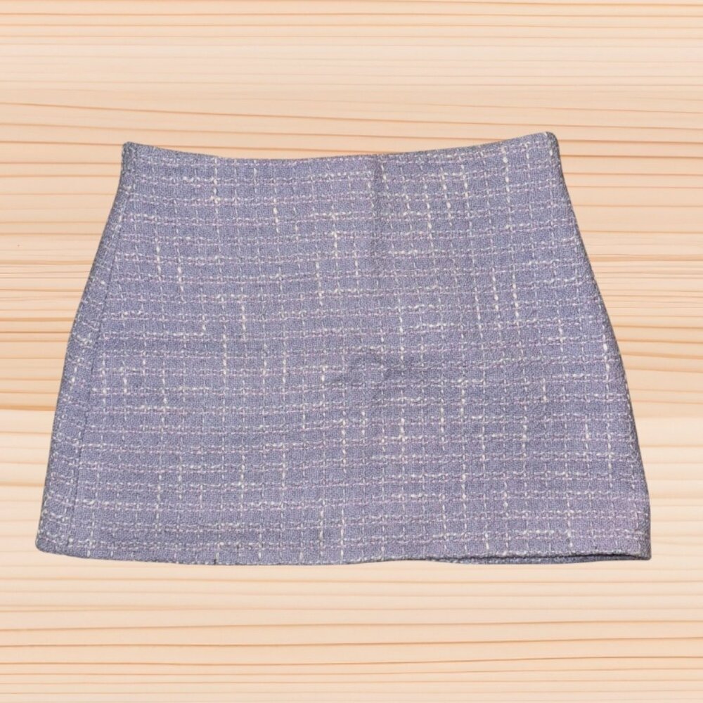 Zara Tweed Mini Skirt in Soft Lilac – Size Medium